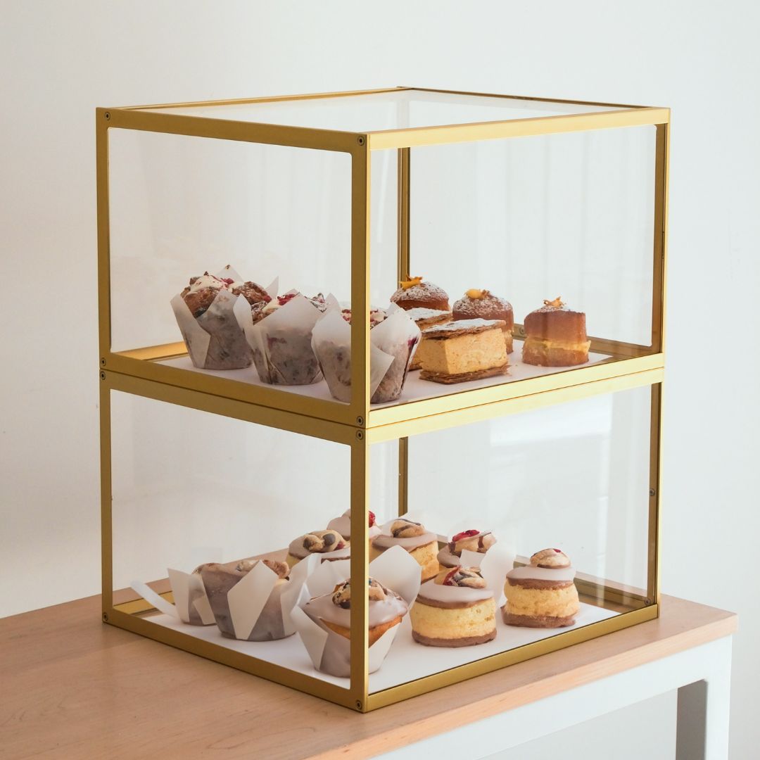 Bakery Display Case - Small - George and Willy